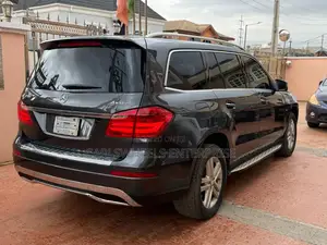 Mercedes-Benz GL-Class GL450 4MATIC 4dr SUV AWD (4.7L 8cyl Turbo 7A)