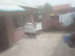 Mini Flat in Praise Avenue Estate, Isawo for rent