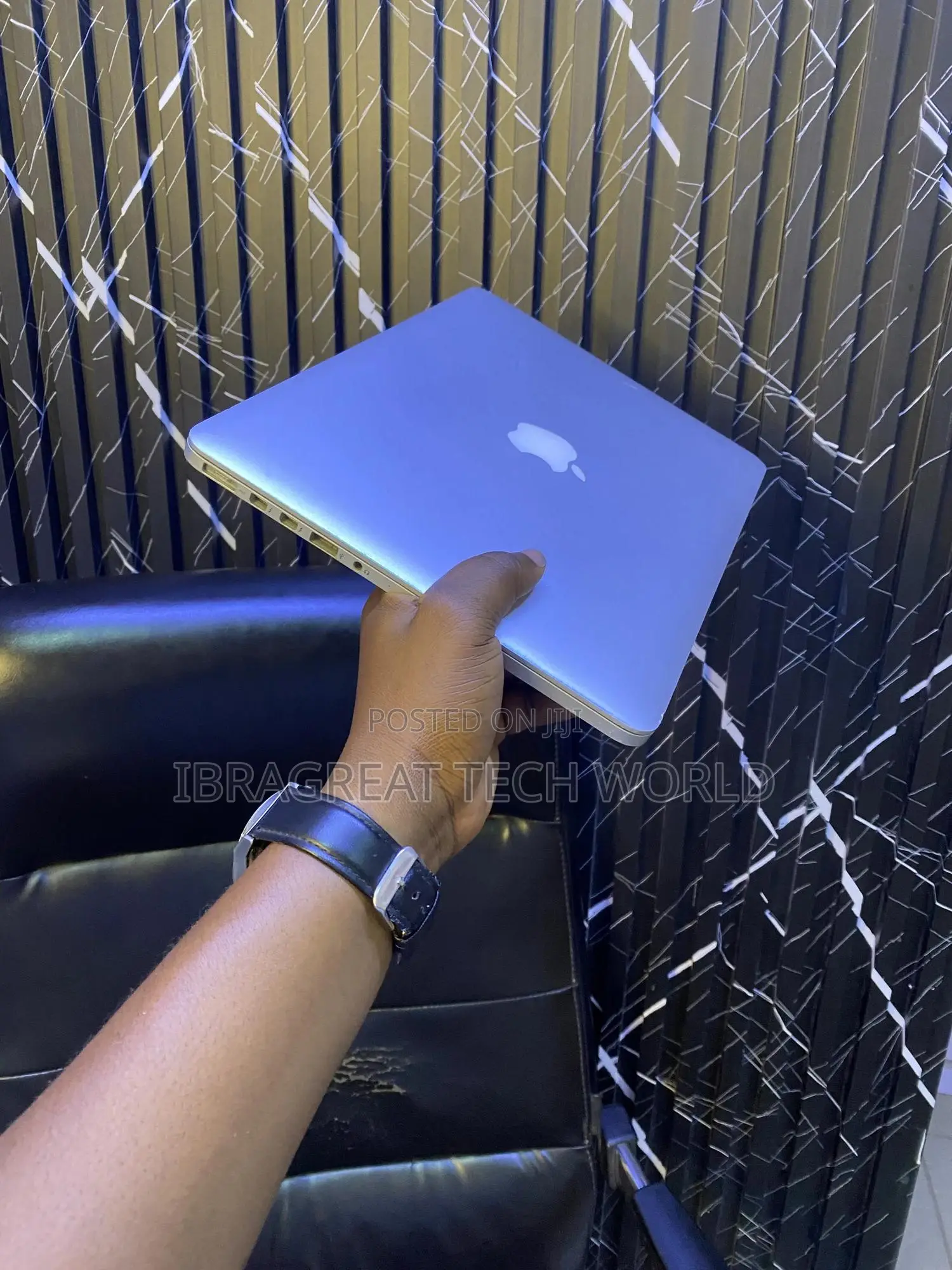 Laptop Apple MacBook Pro 2015 8GB Intel Core i5 SSD 128GB