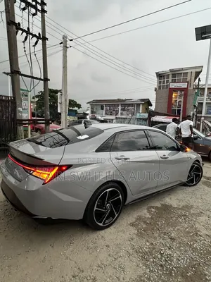 Hyundai Elantra 2023 Gray
