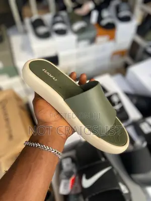 Comfy Luofu Slides for Men Women – Soft Palm Slippers