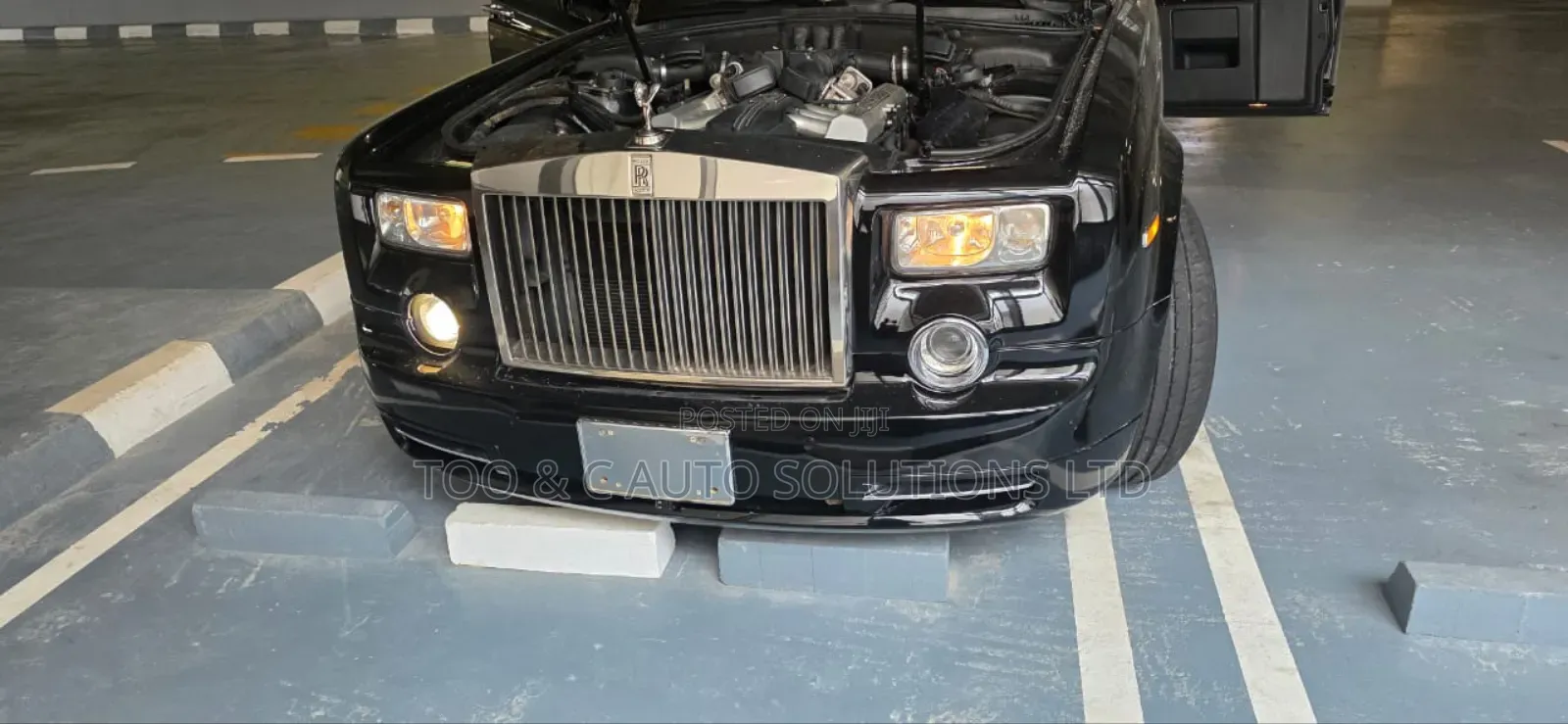 Rolls-Royce Phantom EWB 2010 Black