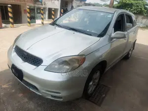 Toyota Matrix 2004 Silver