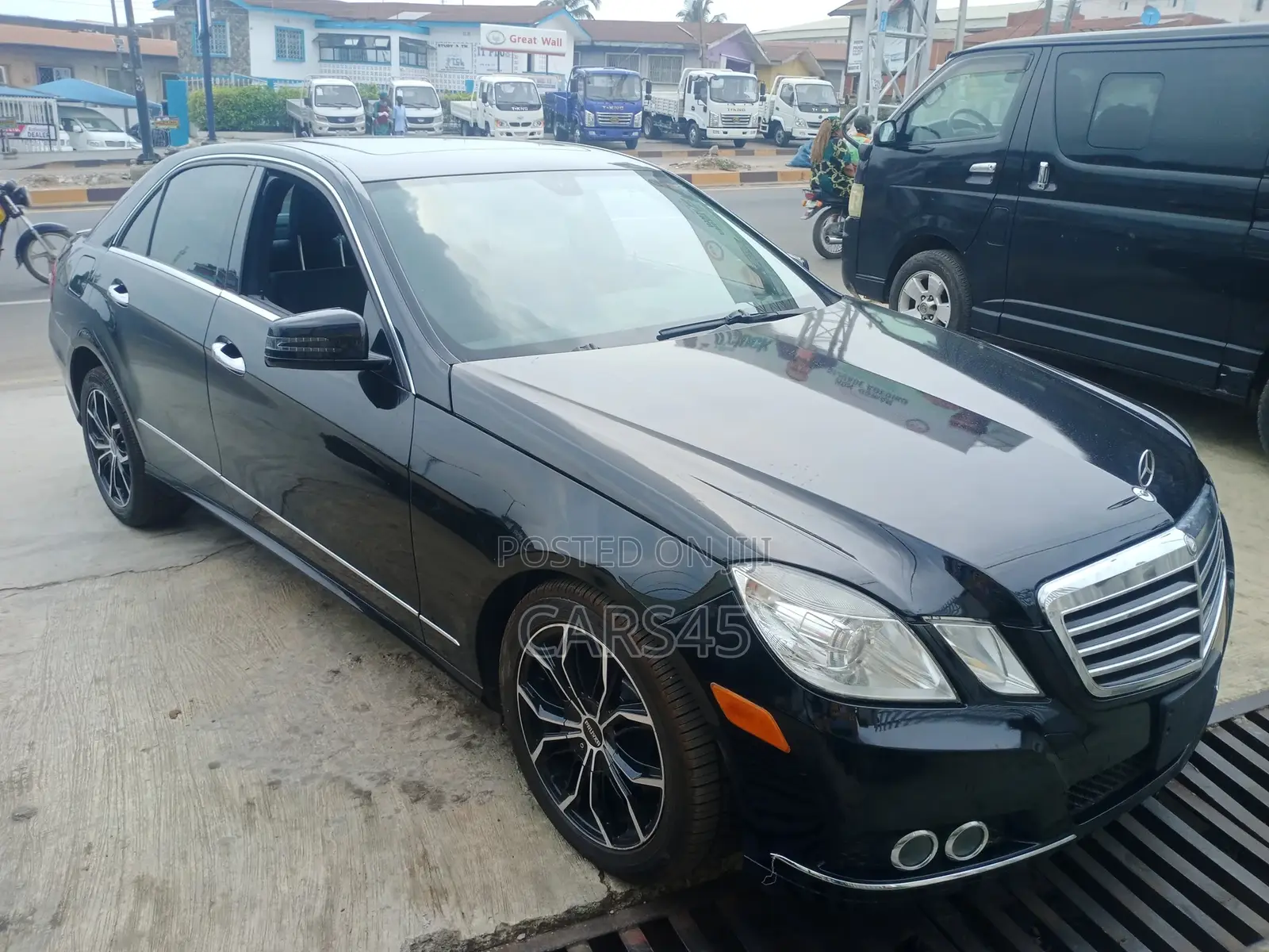 Mercedes-Benz E350 2011 Black