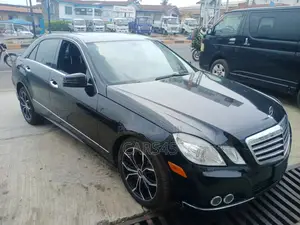 Mercedes-Benz E350 2011 Black
