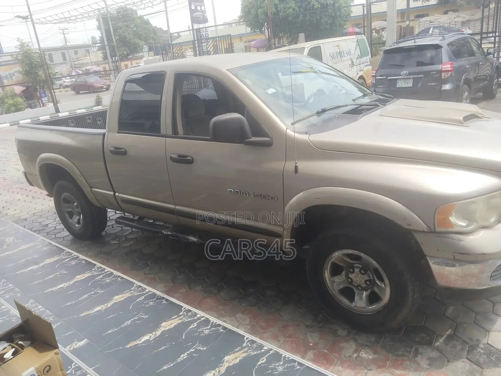 Dodge RAM 2003 Beige