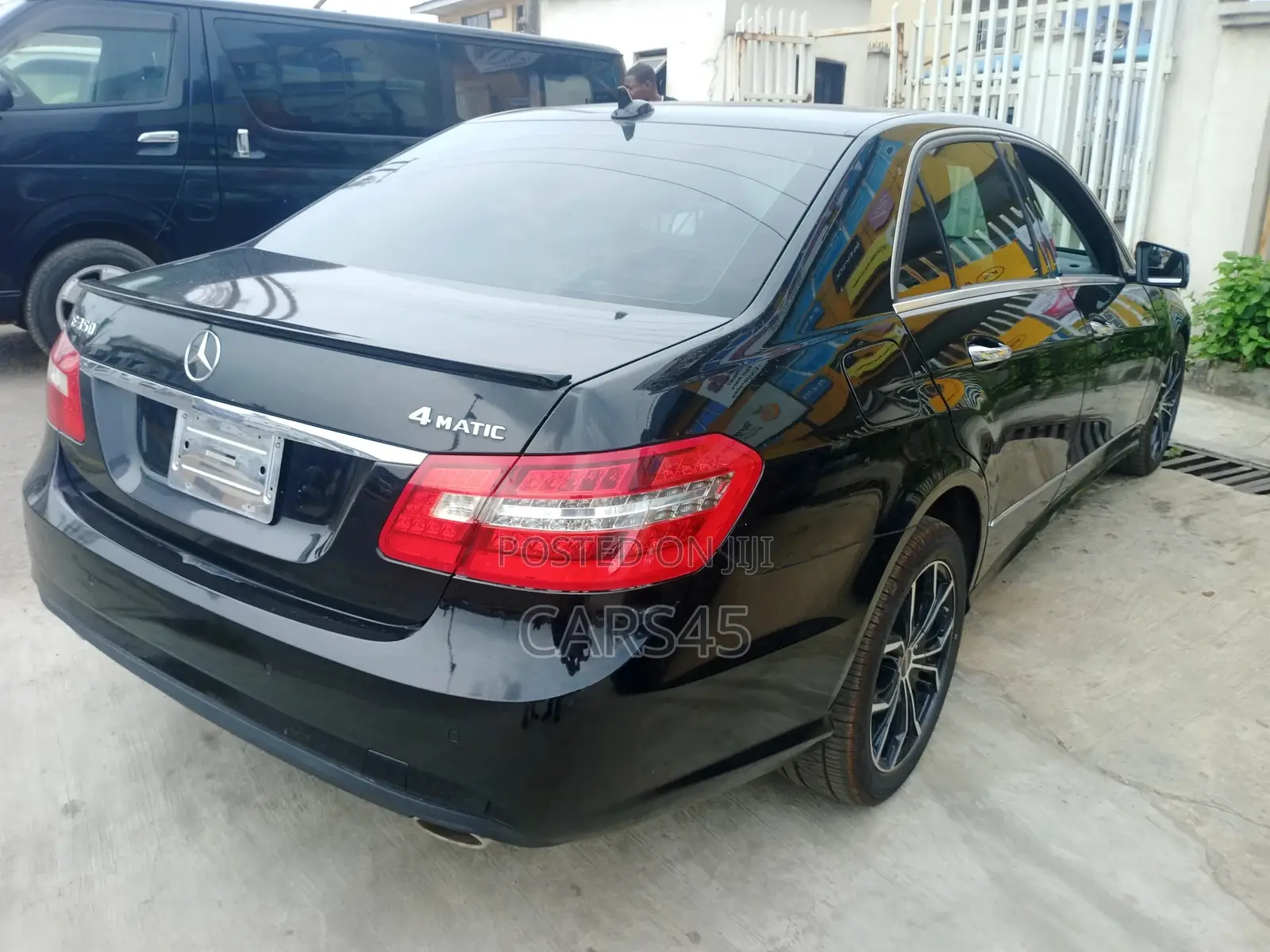 Mercedes-Benz E350 2011 Black