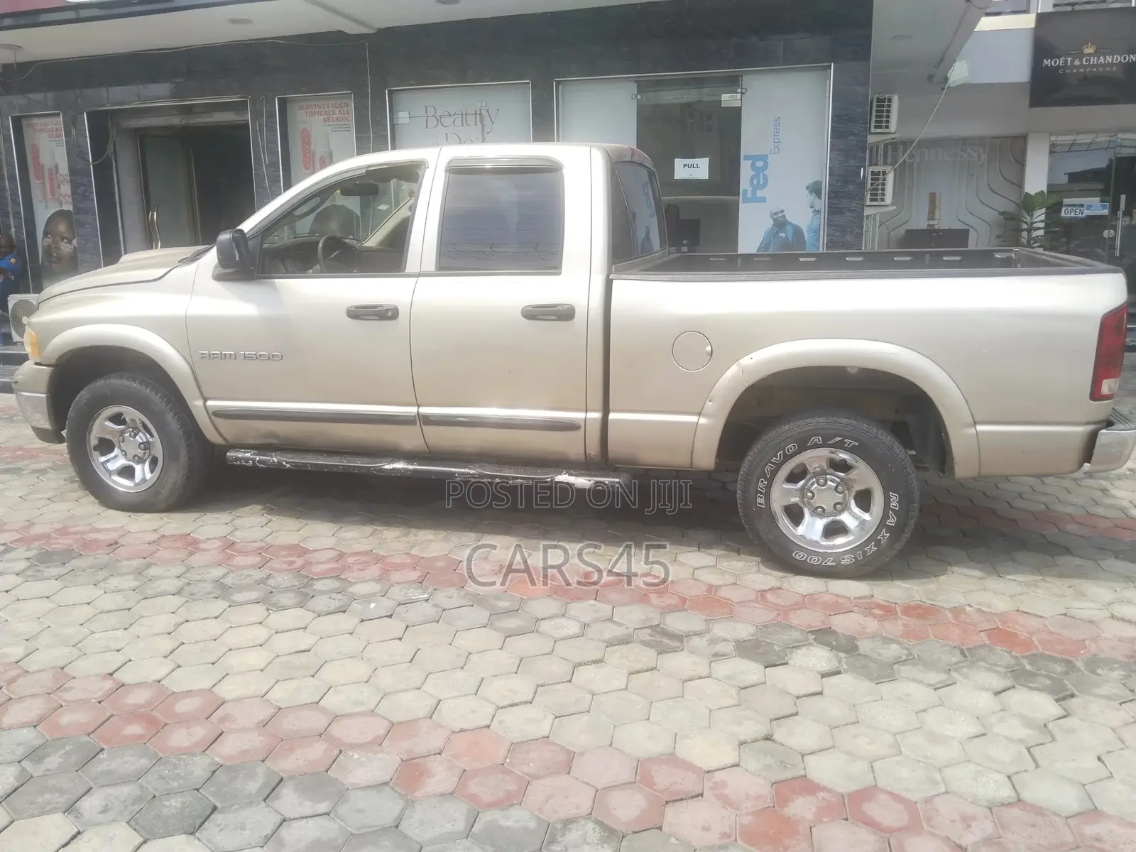 Dodge RAM 2003 Beige