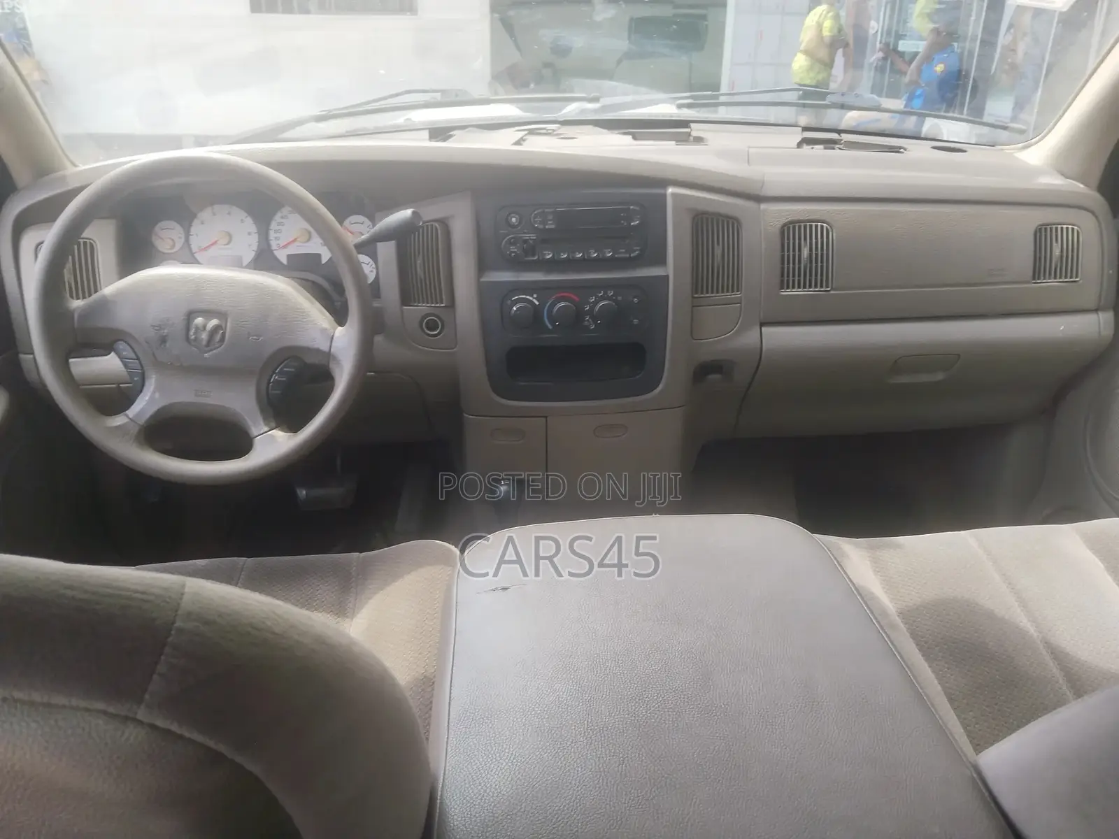 Dodge RAM 2003 Beige