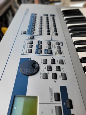 Yamaha Mo6