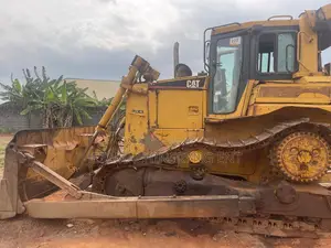 D6r Bulldozer (For Hire) No Breakdown During Work Always on Point!