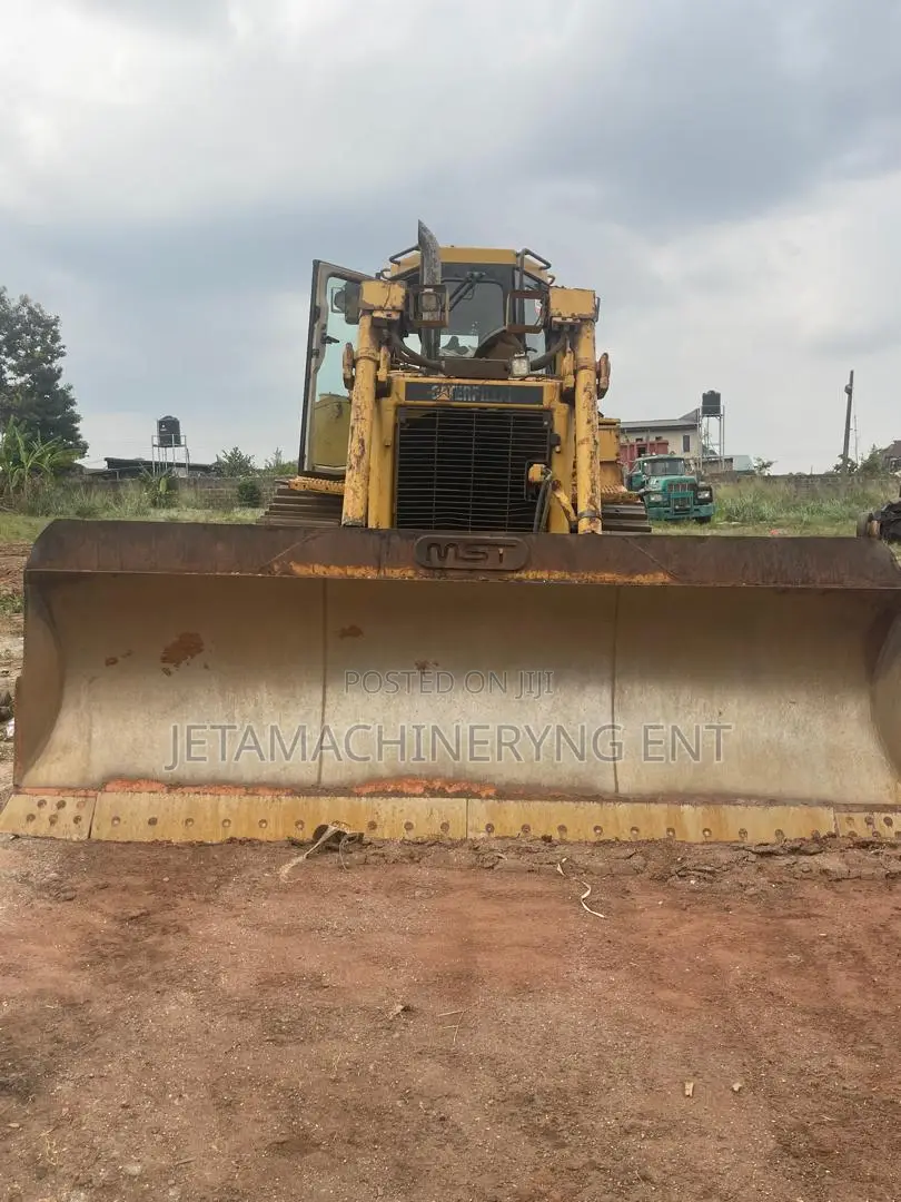 D6r Bulldozer (For Hire) No Breakdown During Work Always on Point!