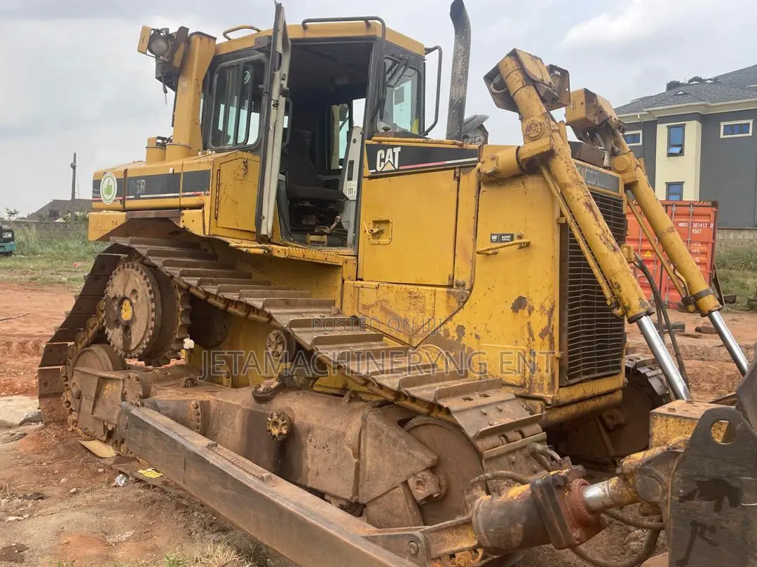 D6r Bulldozer (For Hire) No Breakdown During Work Always on Point!