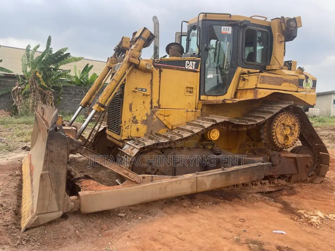 D6r Bulldozer (For Hire) No Breakdown During Work Always on Point!