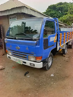 Nigeria Used Nissan Cabstar Petrol Engine
