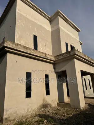 5bedroom Penthouse With Twin Sefcon Bq and Space for Jacuzzi