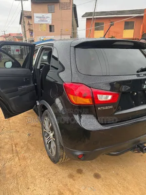 Mitsubishi Outlander SE FWD 2016 Black