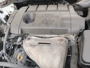 Toyota Camry LE V6 4dr Sedan (3.5L 6cyl 6AM) 2010 White
