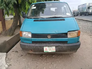 Volkswagen Transporter 2002 Blue