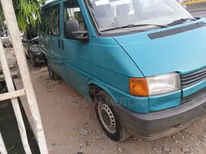 Volkswagen Transporter 2002 Blue