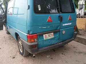 Volkswagen Transporter 2002 Blue