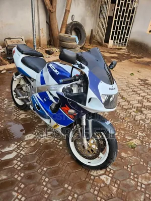 Suzuki GSX-F 2015 White