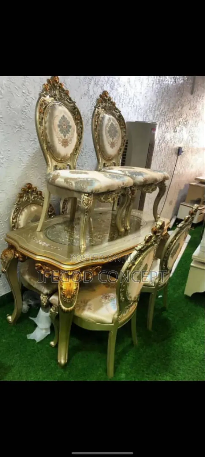 Royal Dining Table Set