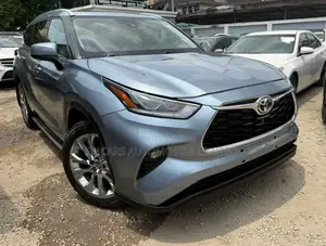 Toyota Highlander Limited AWD 2020 Blue