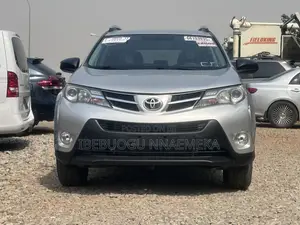 Toyota RAV4 LE 4dr SUV AWD (2.5L 4cyl 6A) 2015 Silver