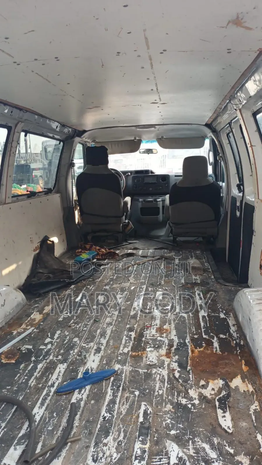 Ford E250 2012 White