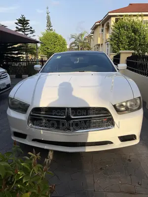 Dodge Charger SE 4dr Sedan (3.6L 6cyl 5A) 2014 White