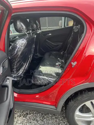 Mercedes-Benz GLA 250 2019 Red
