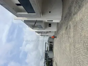 3bdrm Duplex in Ogombo for sale