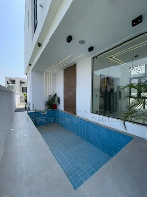 5bdrm Duplex in Ikota for sale