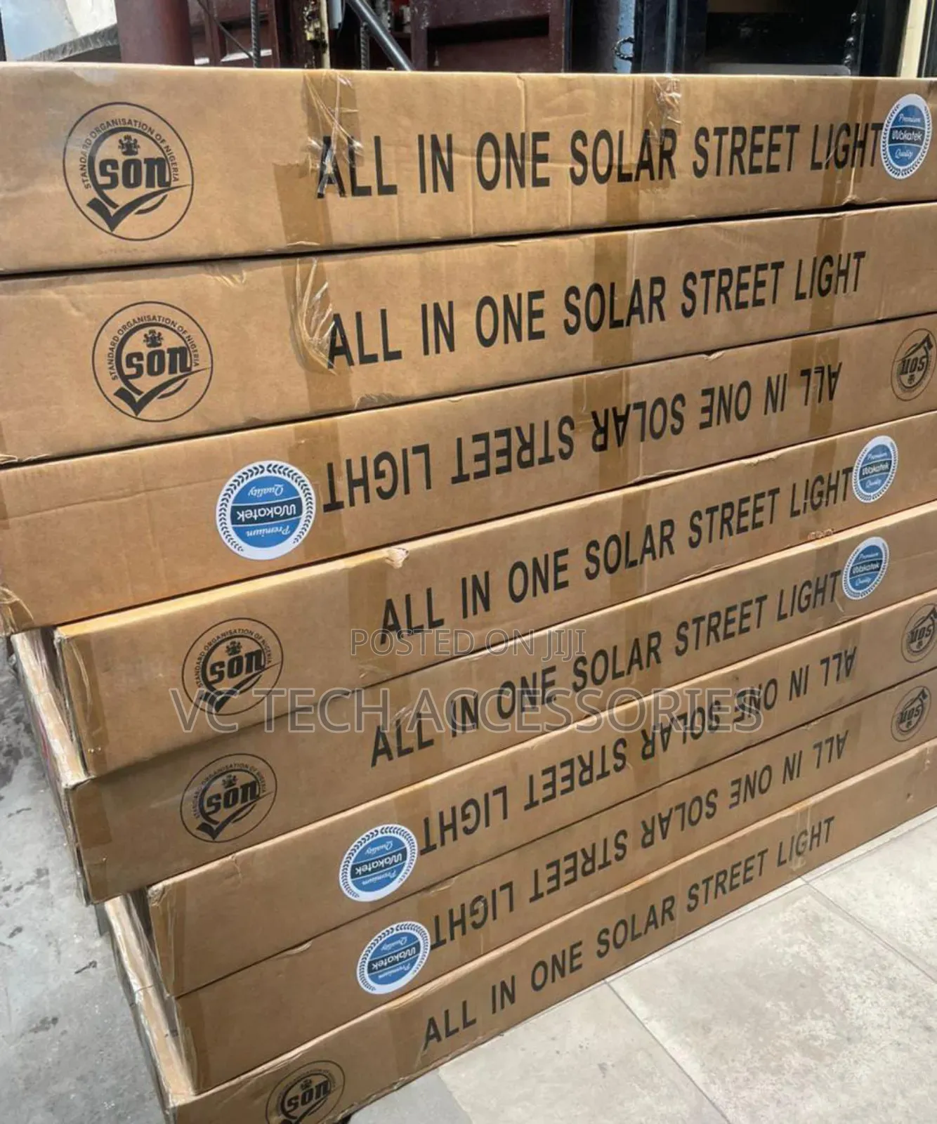 Wakatek 12 Eye All in One Solar Street Light