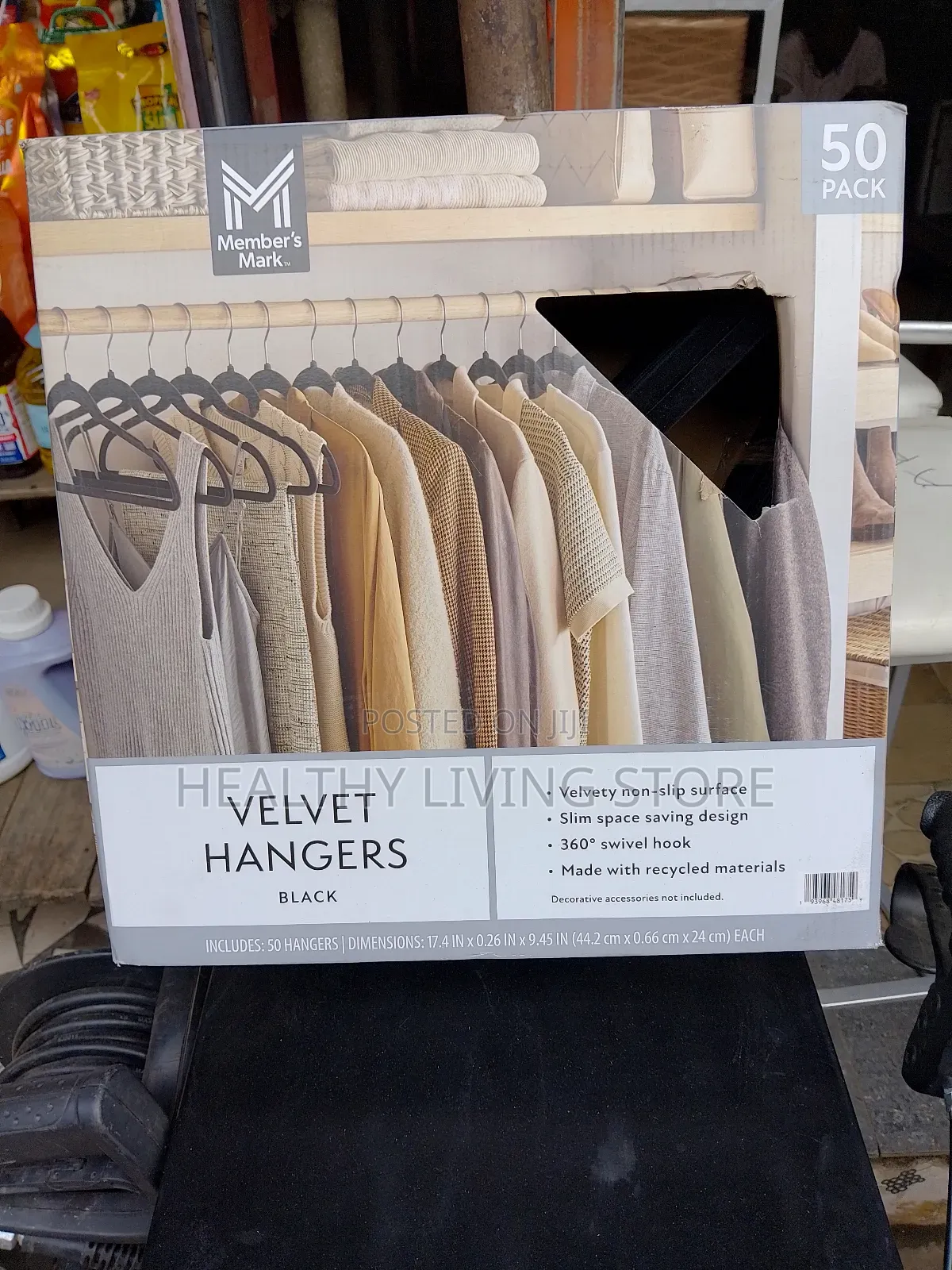Member's Mark Velvet Hangers (50 Counts)