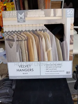 Member's Mark Velvet Hangers (50 Counts)