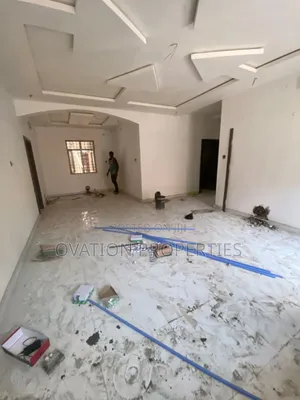 3bdrm Block of Flats in Magodo Phase1 for rent