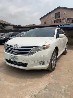 Toyota Venza 2010 White