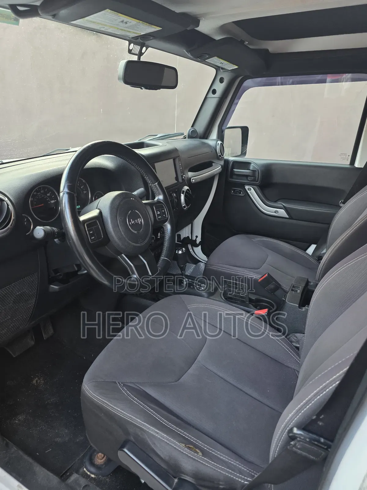 Jeep Wrangler Sahara 2013 White