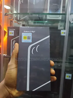 New Samsung Galaxy Z Flip7 256 GB Black
