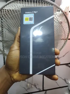 New Samsung Galaxy Z Flip7 256 GB Black