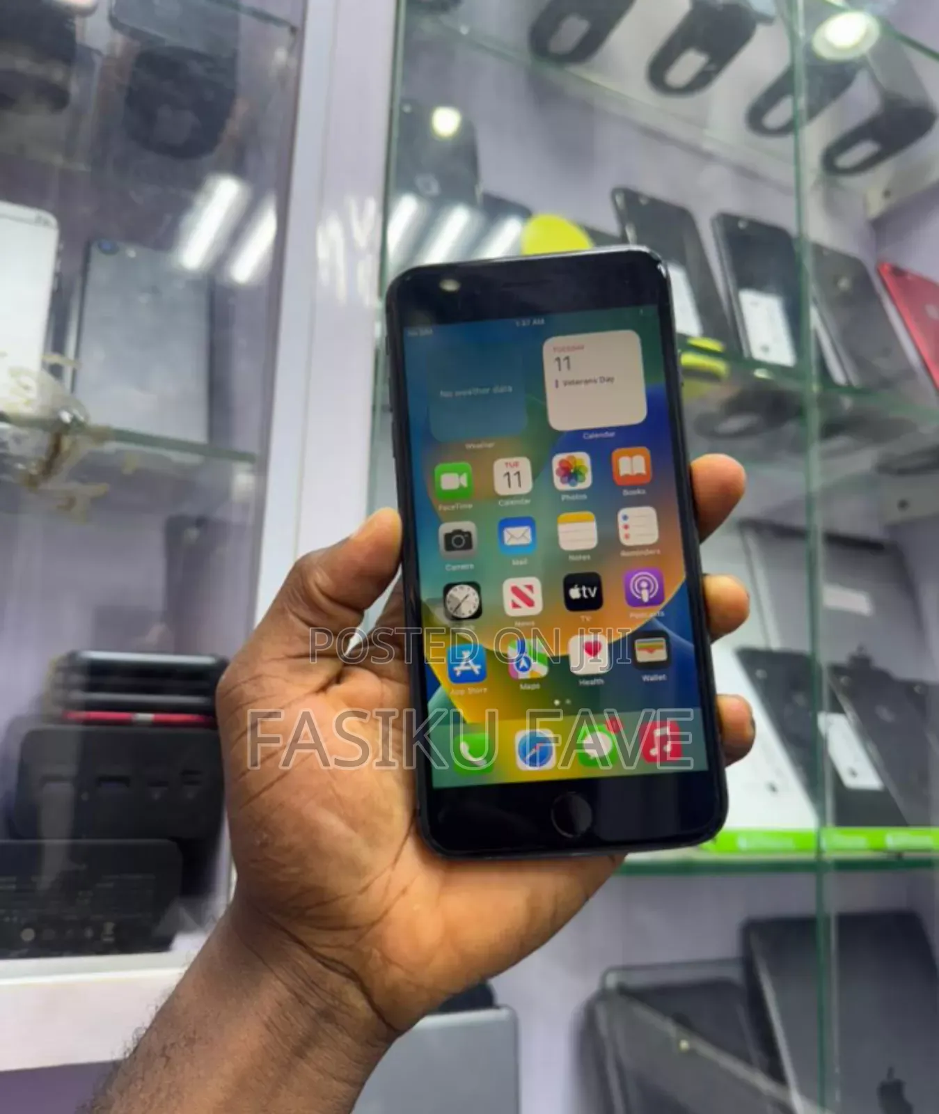 Apple iPhone 8 Plus 64 GB Black