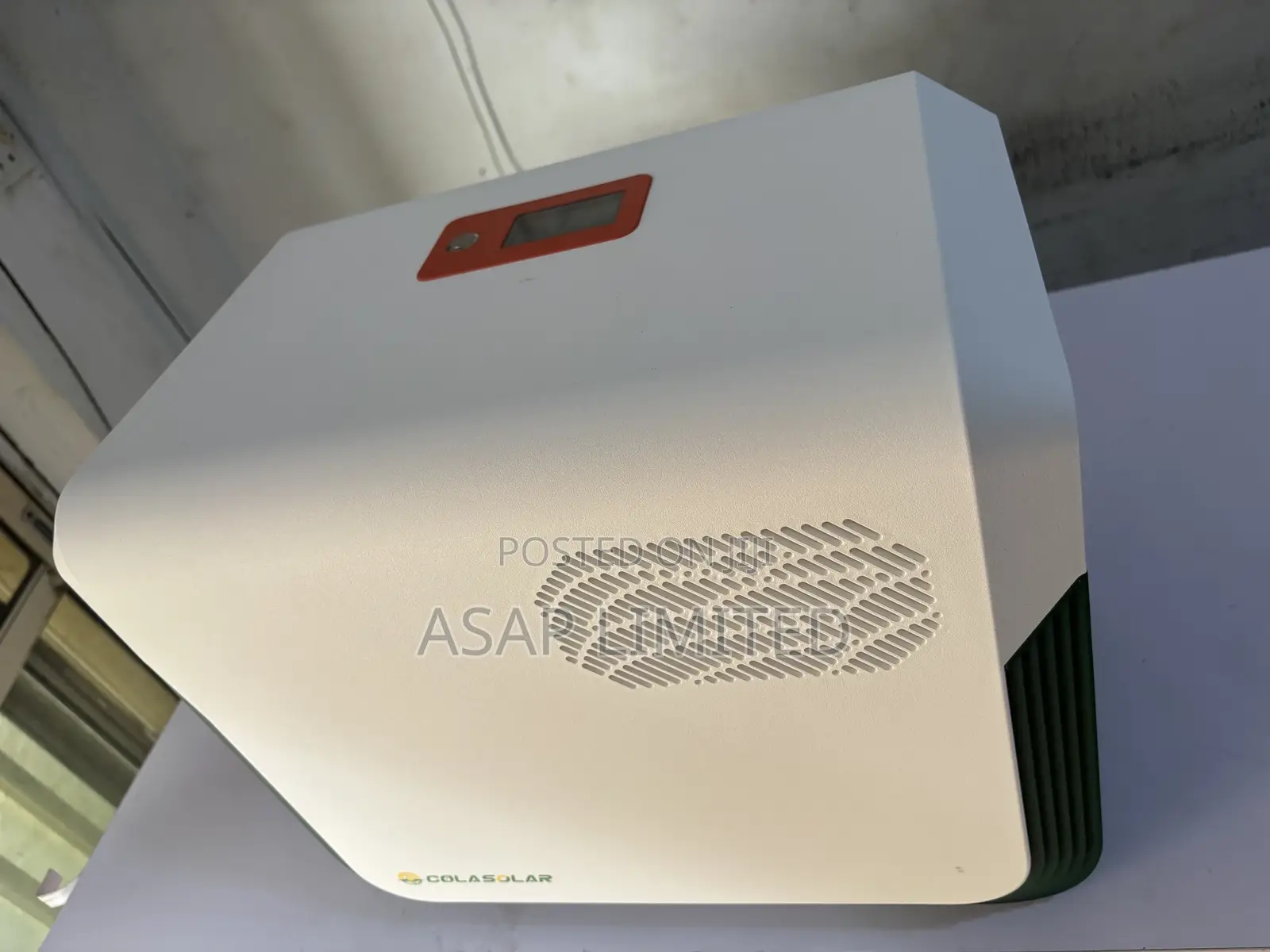 Cola 3.6kwh Solar Generator