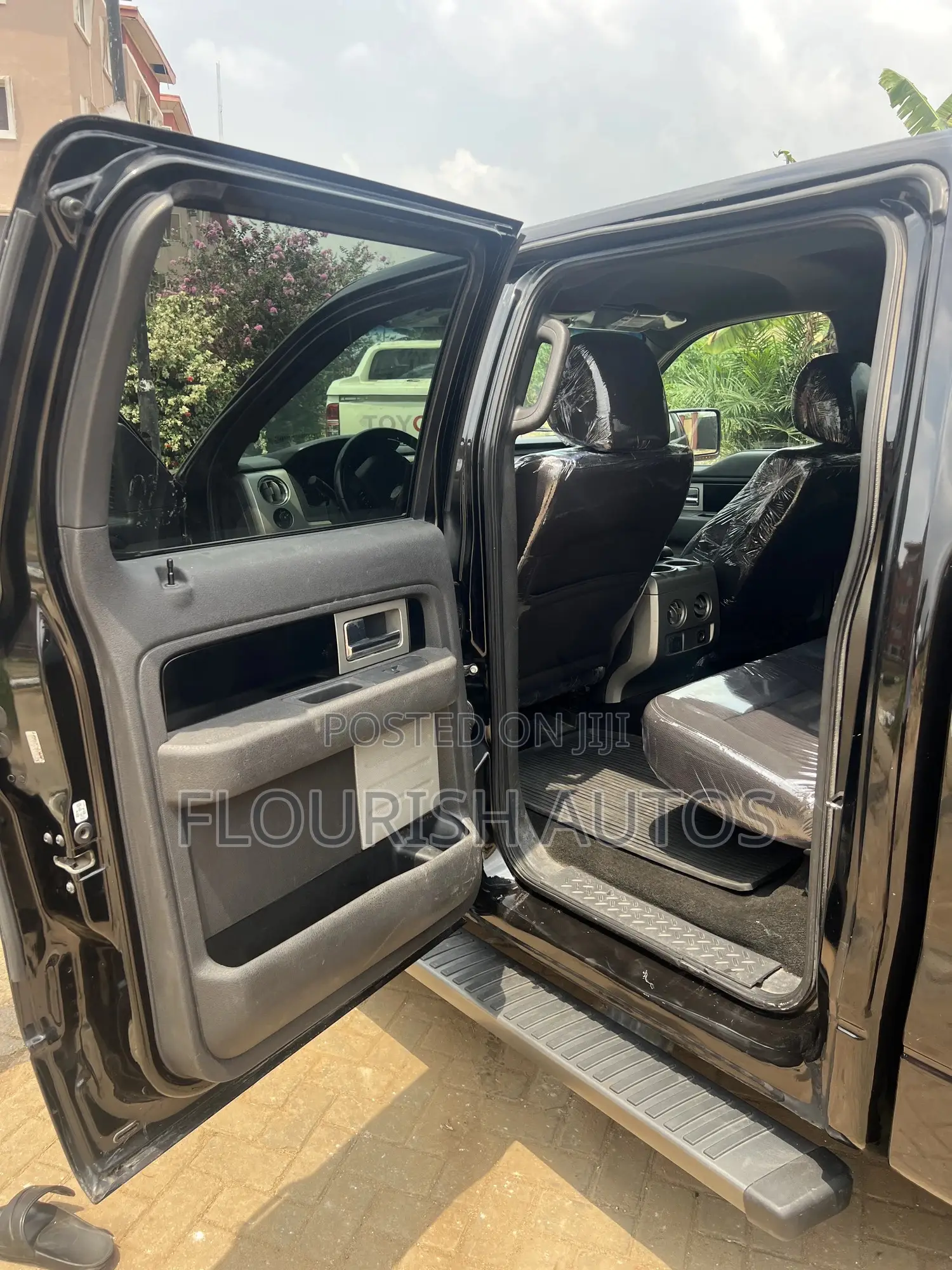 Ford F-150 2011 Black