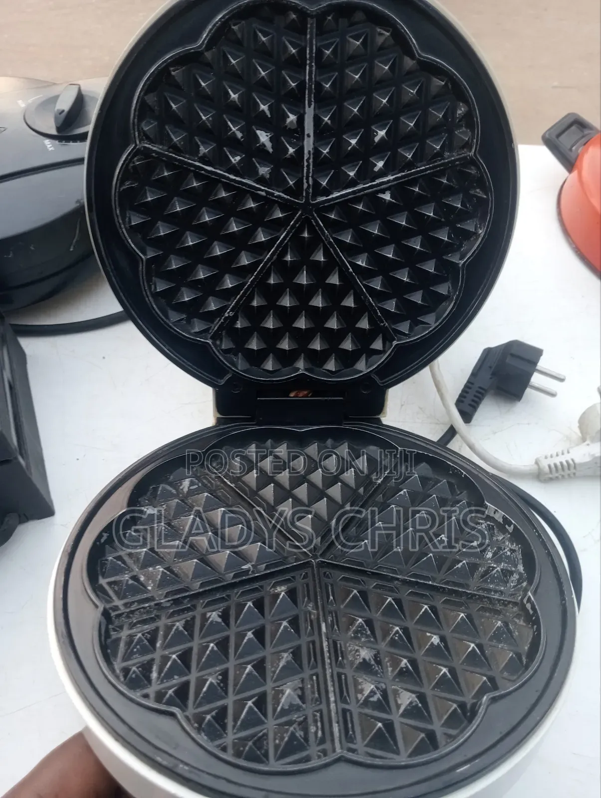 Waffle Maker/ Waffle Iron
