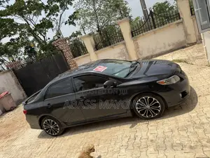 Toyota Corolla 2010 Black