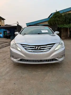 Hyundai Sonata 2013