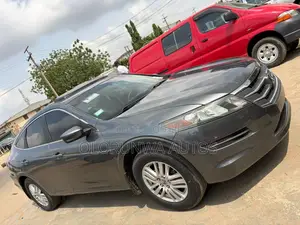 Honda Crosstour 2012 Gray