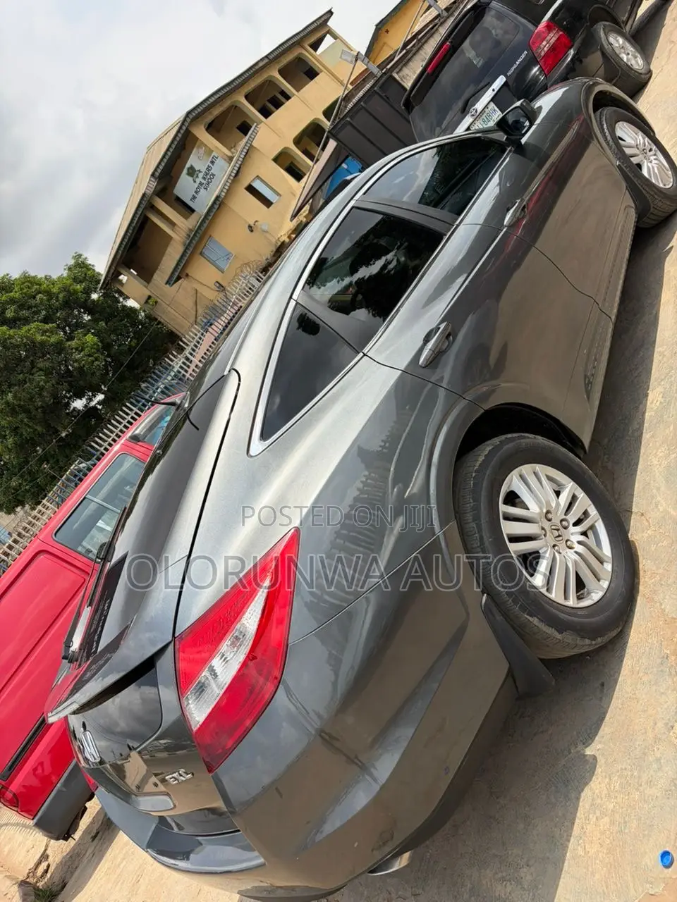Honda Crosstour 2012 Gray